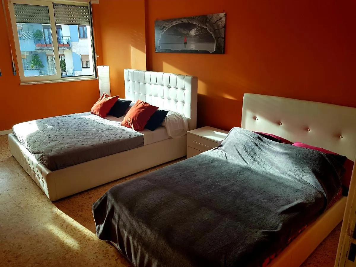 B&B Centralstationhouse Naples 0*,