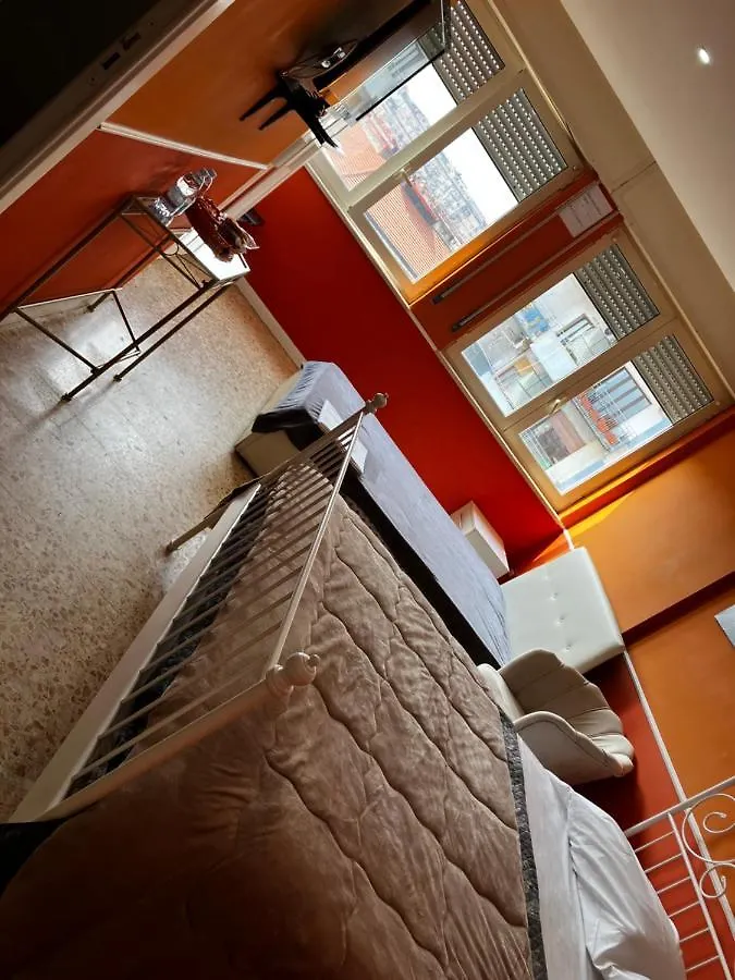 B&B Centralstationhouse Naples Couette-café